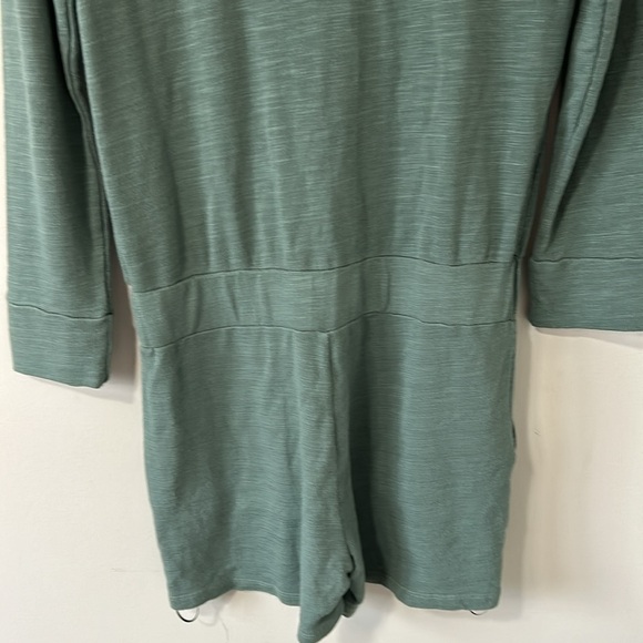 Monrow Romper Super Soft Zip Up Hooded Shorts Cactus Green Sz S NEW - Picture 11 of 15